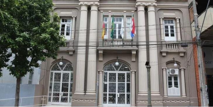 Mat&eacute;ria estabelece o regramento para registro, os prazos e os dados necess&aacute;rios para identifica&ccedil;&atilde;o, entre outras informa&ccedil;&otilde;es