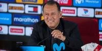 Reynoso assume seleção do Peru e promete classificação para 2026