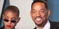 Willow defende o pai Will Smith