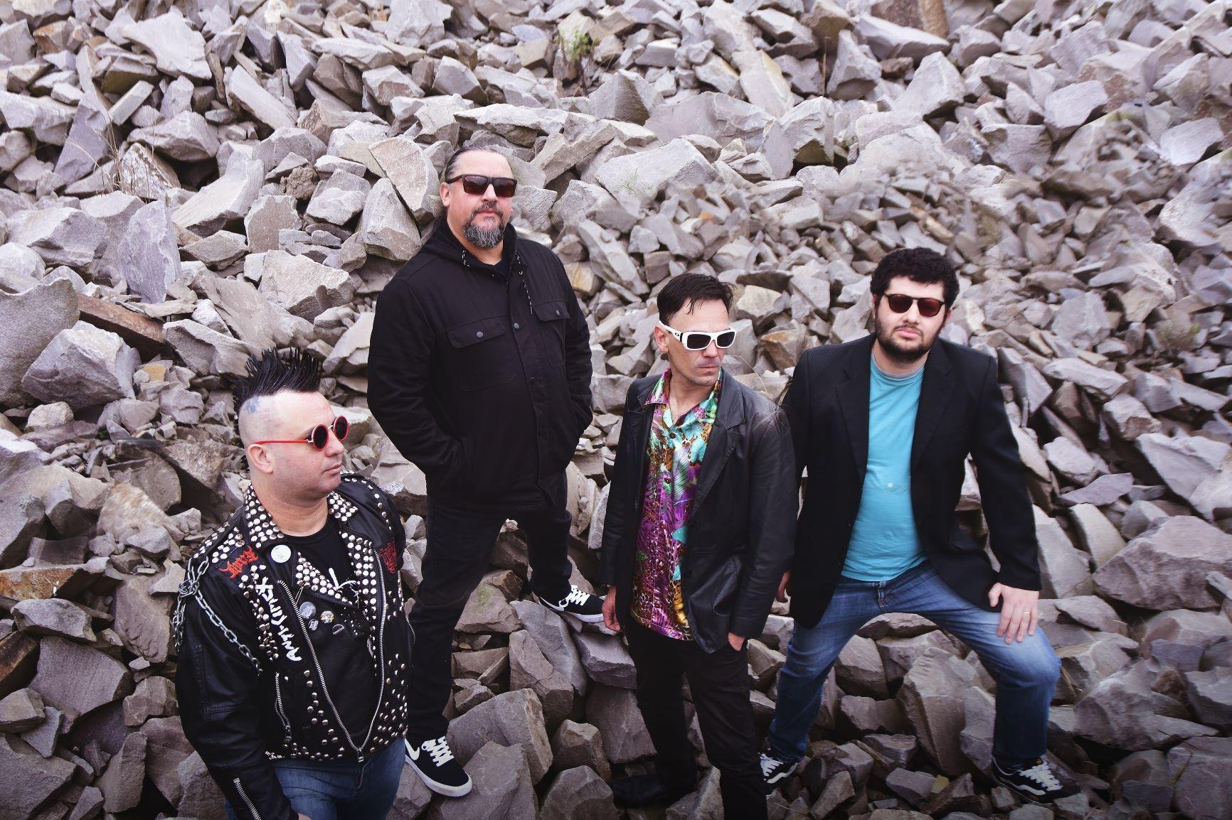 Grupo conta que buscou ir na ess&ecirc;ncia do Punk Rock na nova m&uacute;sica