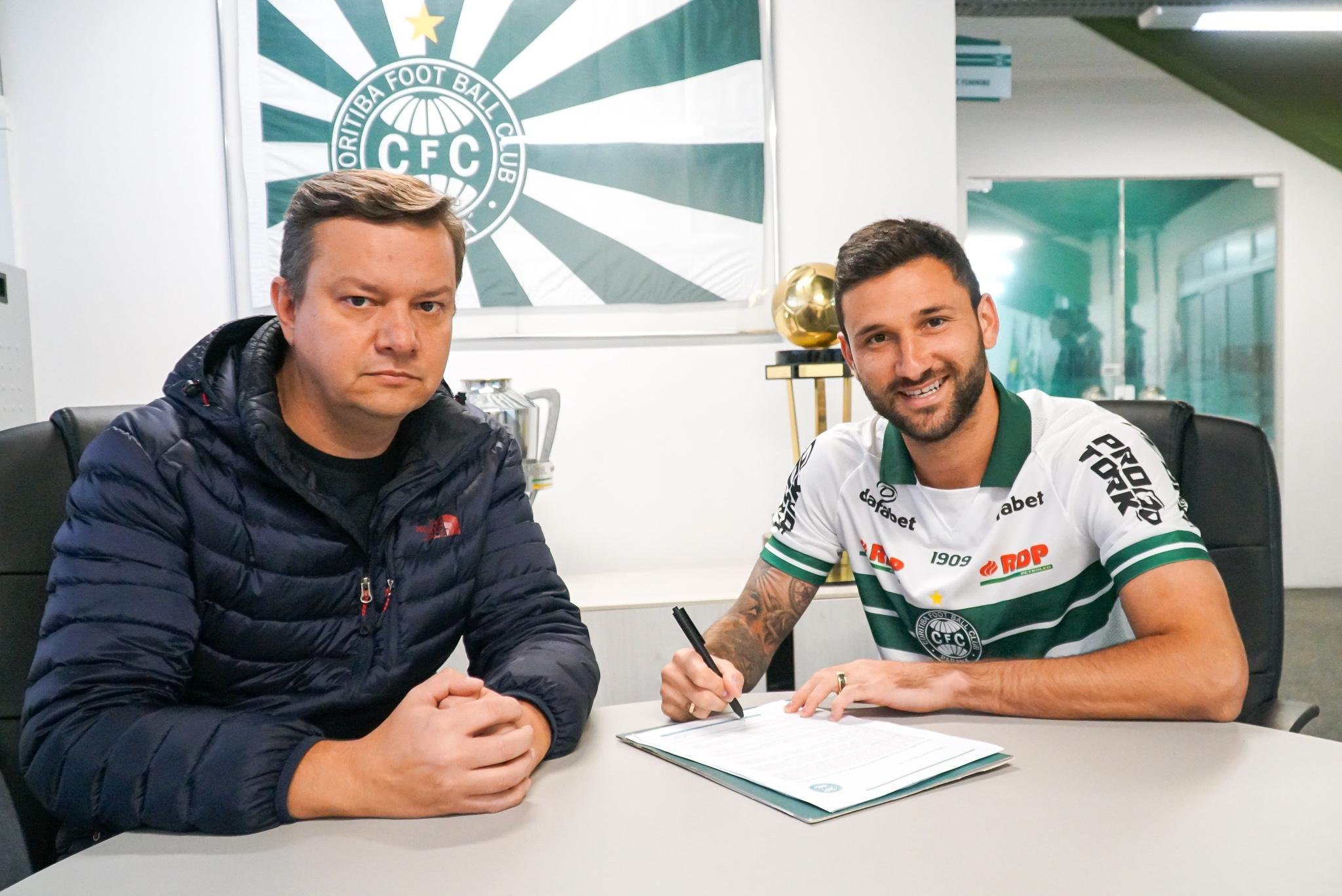 Boschilia assinou contrato com o Coritiba