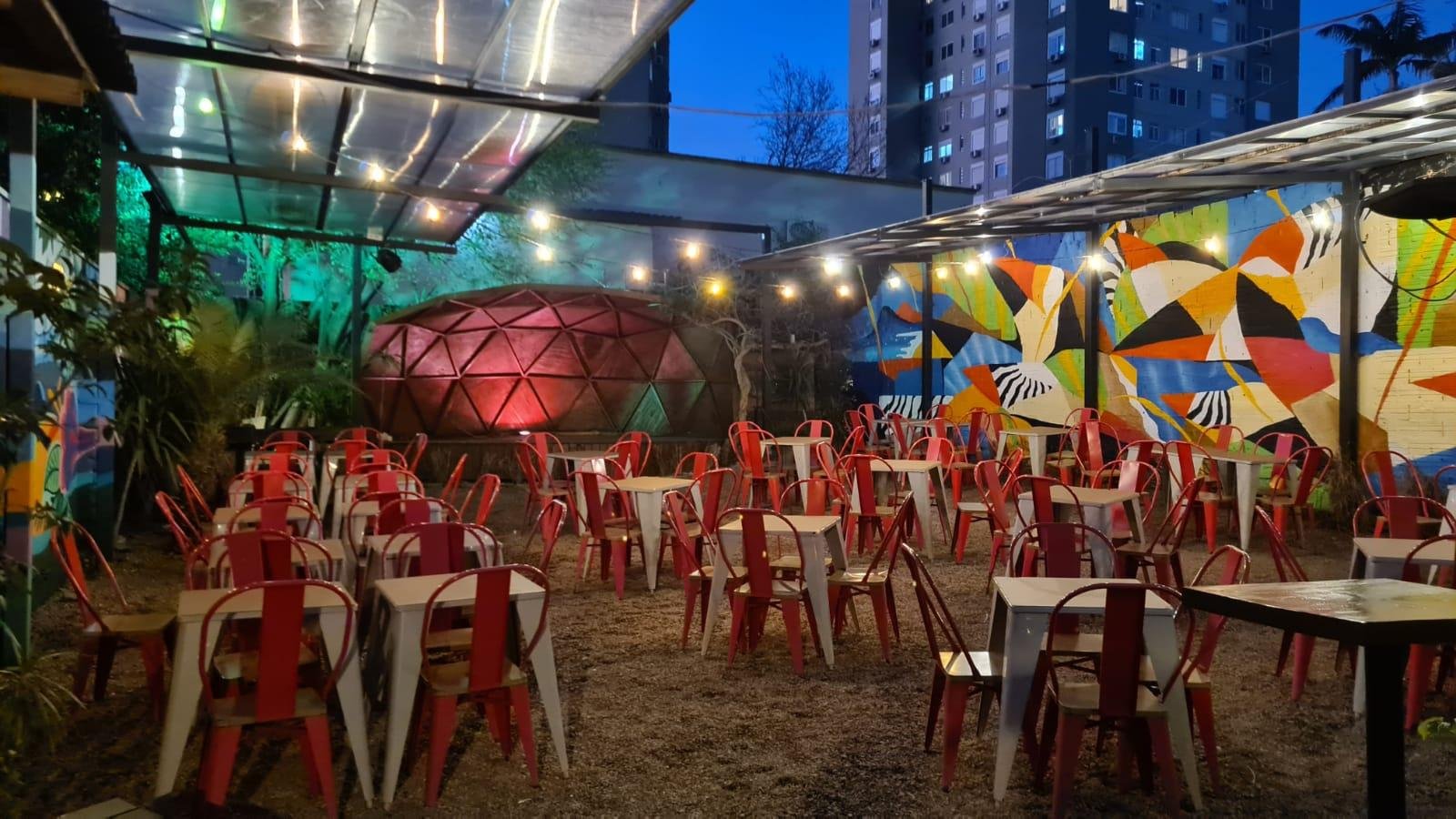 Espa&ccedil;o Maestro est&aacute; com nova pintura e cobertura junto &agrave; Concha Ac&uacute;stica para o baile de anivers&aacute;rio de 7 anos