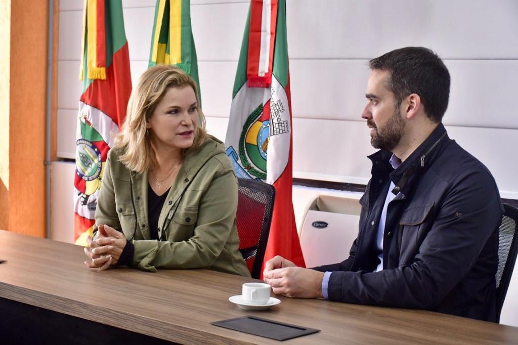 F&aacute;tima recebeu visita de Leite no come&ccedil;o do m&ecirc;s.