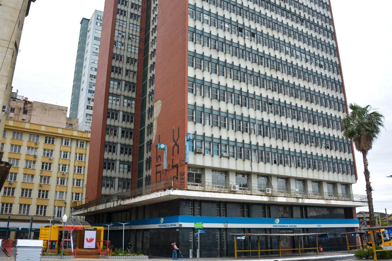 Antigo edif&iacute;cio na Travessa M&aacute;rio Cinco Paus n&atilde;o &eacute; mais utilizado pelo INSS