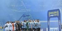 Grêmio e Cruzeiro se enfrentaram pela Série B na briga pelo título