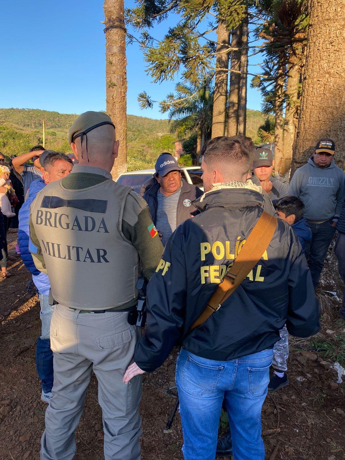 Policiais da Brigada Militar e da Pol&iacute;cia Federal fizeram reuni&atilde;o com ind&iacute;genas