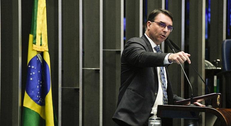 Parlamentar criticou nesta ter&ccedil;a-feira opera&ccedil;&atilde;o contra empres&aacute;rios