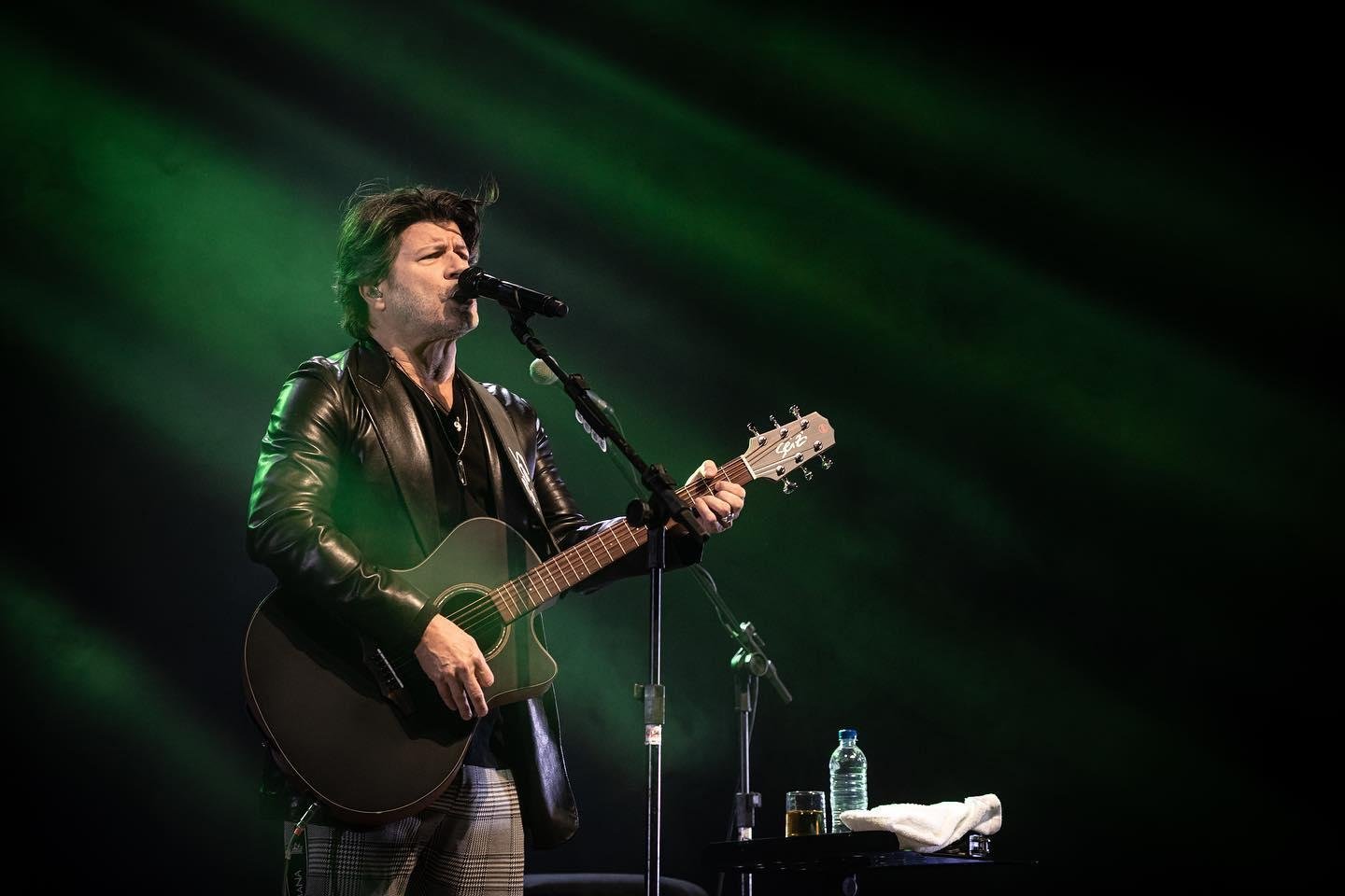 Al&eacute;m de contar grandes sucessos do RPM, Paulo Ricardo tocar&aacute; m&uacute;sicas da carreira solo e um set com covers de cl&aacute;ssicos do rock internacional, tem homenagens a Renato Russo, Caetano Veloso, Cazuza e Secos e Molhados.