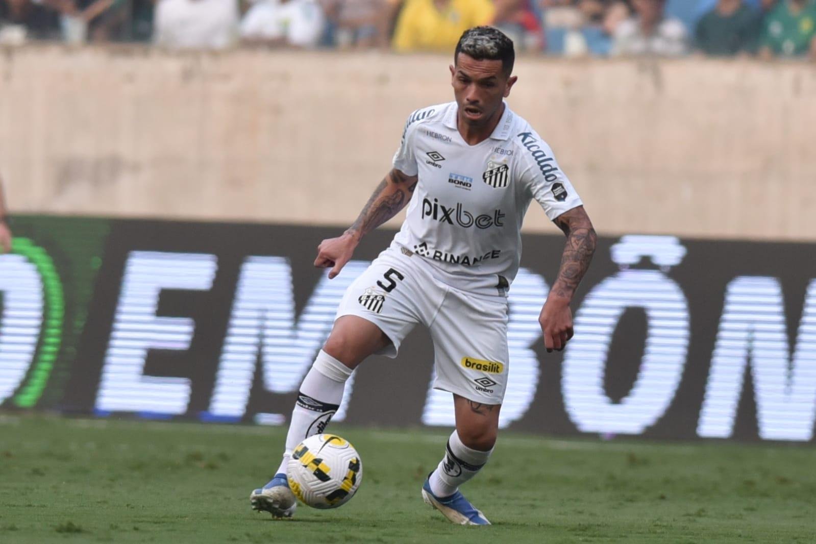 Empate sem gols frustrou torcedores