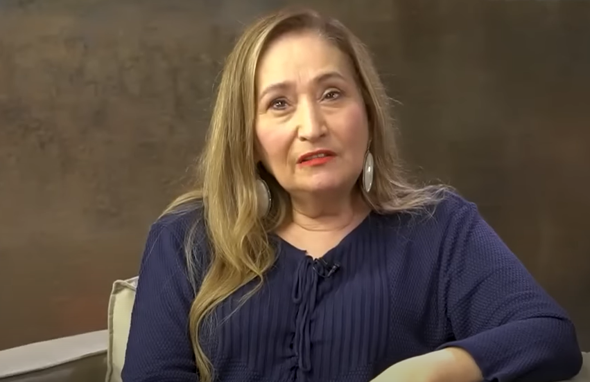 Em uma publica&ccedil;&atilde;o compartilhada em seu Instagram, S&ocirc;nia Abr&atilde;o disse que o problema se desenvolveu enquanto ela se recuperava da Covid-19