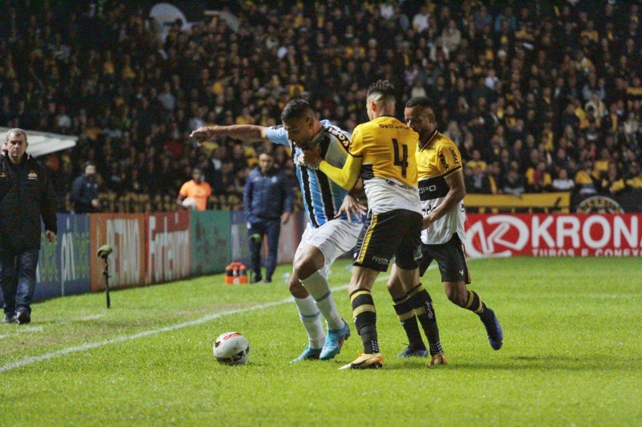 Gr&ecirc;mio tenta voltar a vencer depois de tr&ecirc;s jogos