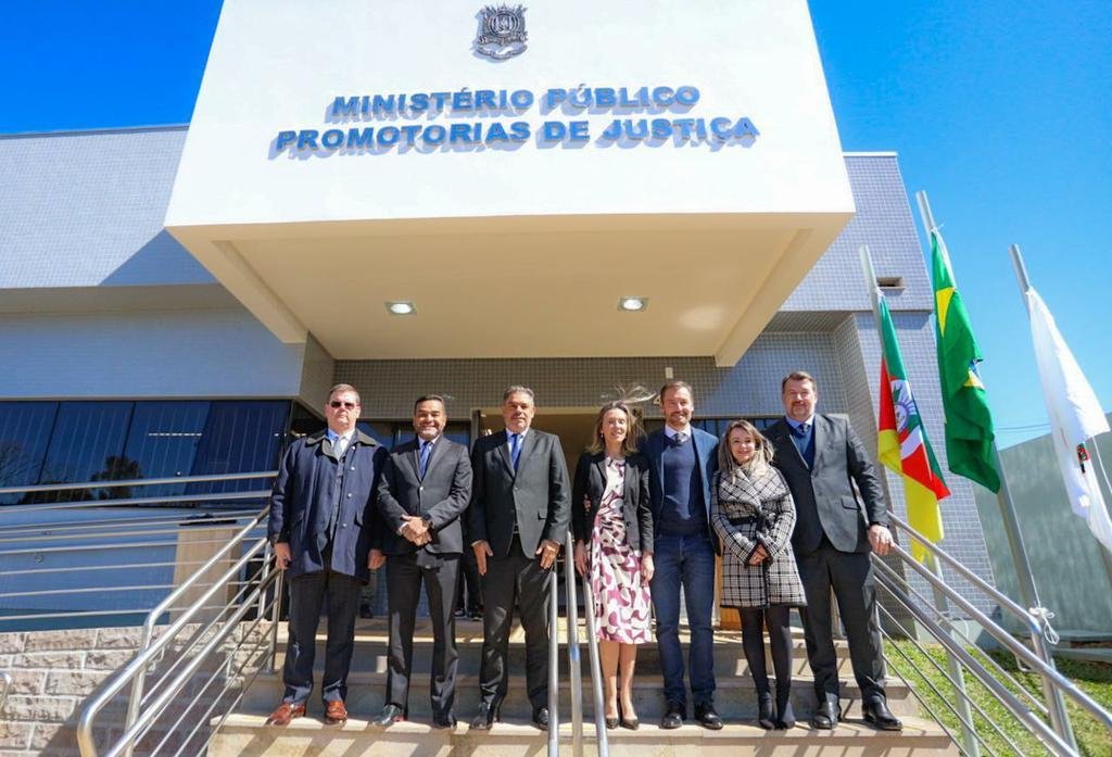 Os munic&iacute;pios de Rondinha e Tr&ecirc;s Palmeira tamb&eacute;m pertencem a comarca