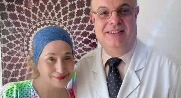 Sonia Abr&atilde;o recebeu alta da pneumonia bacteriana