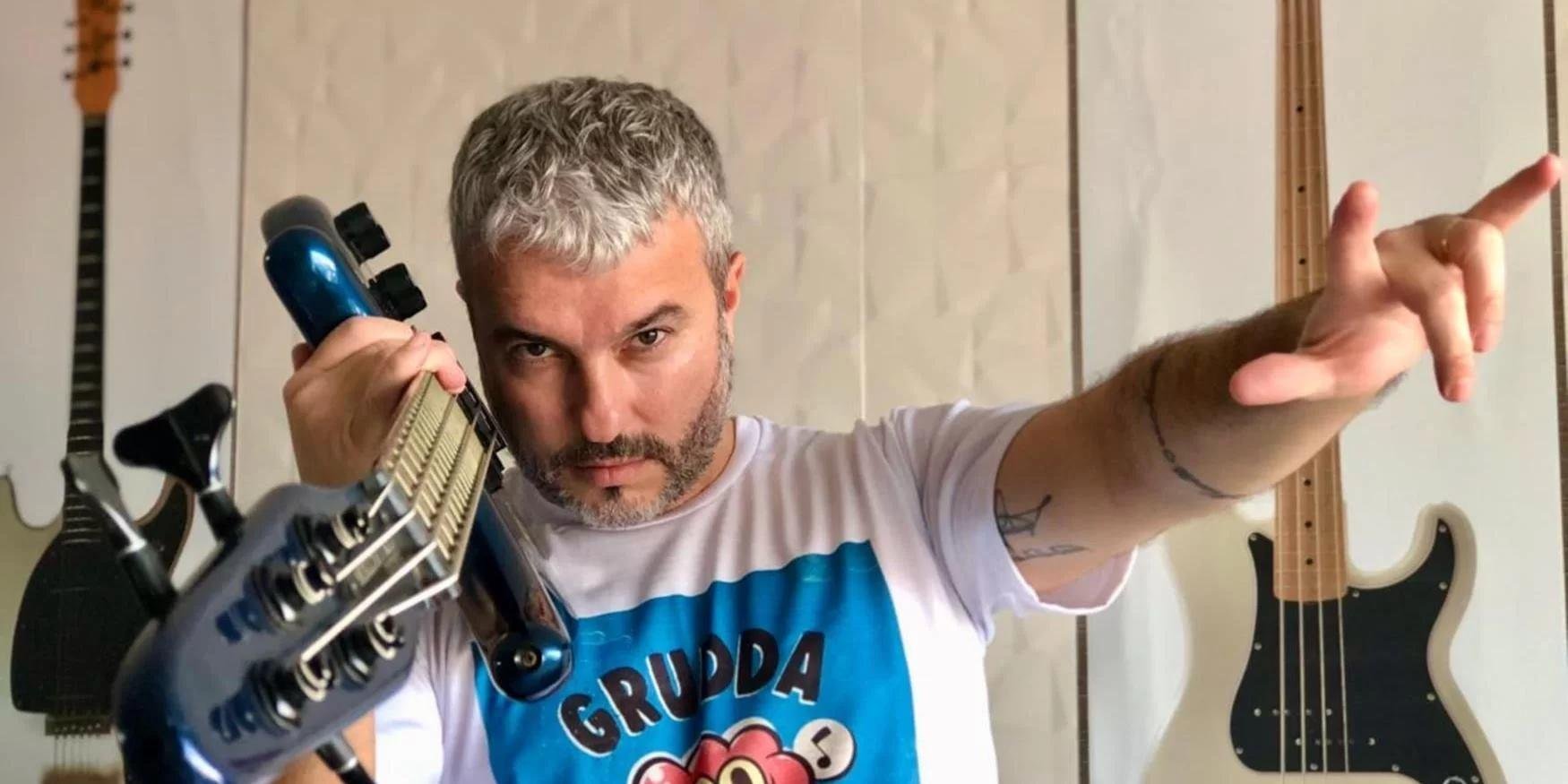 Emersson promete ainda este ano o lan&ccedil;amento de mais um &aacute;lbum de baladas e, se der tempo, um EP de m&uacute;sicas natalinas