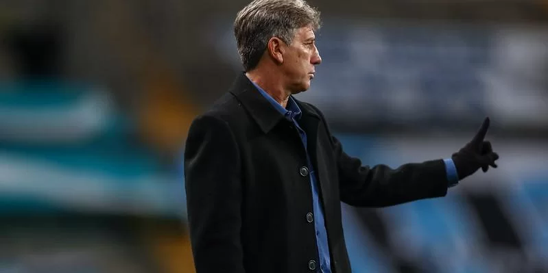 Renato volta ao comando t&eacute;cnico do Gr&ecirc;mio