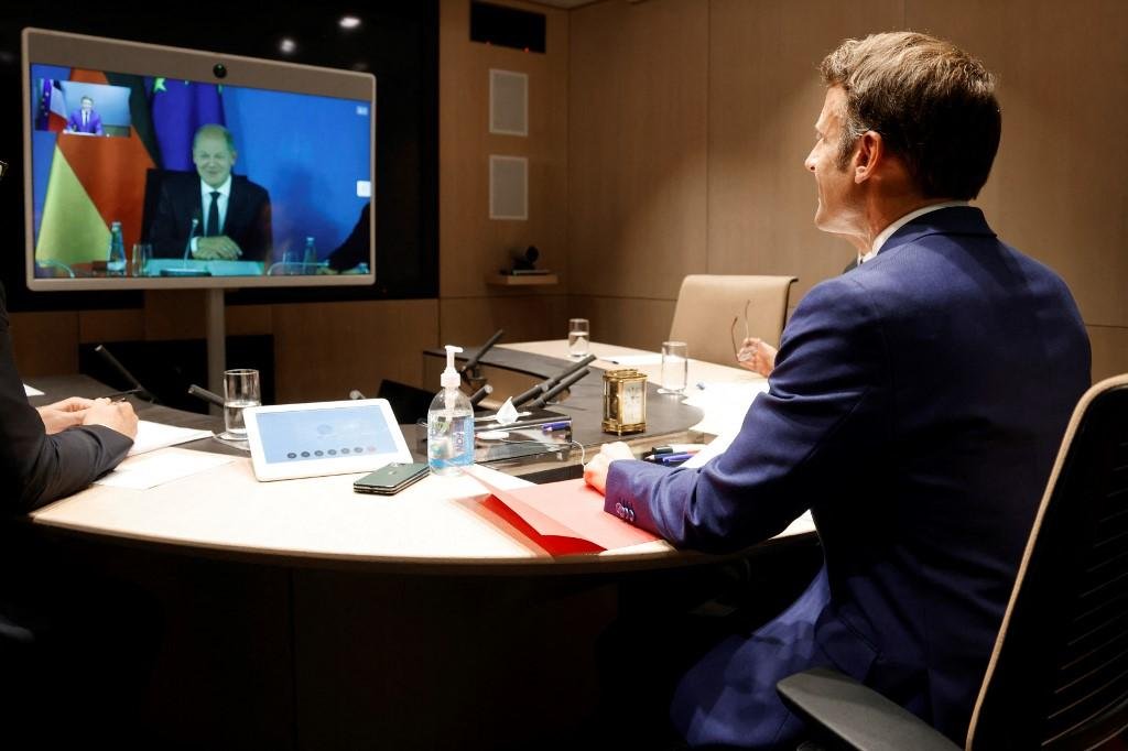 Emmanuel Macron e Olaf Scholz conversaram por videoconfer&ecirc;ncia