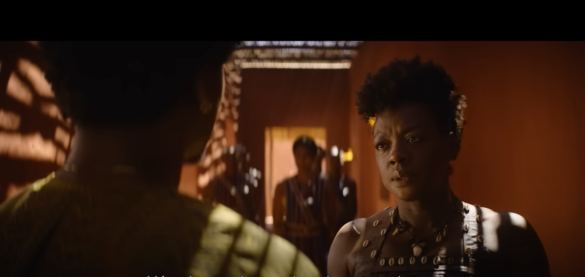 Inspirado em eventos reais, longa acompanha a emocionante jornada &eacute;pica da General Nanisca (Viola Davis) enquanto ela treina uma nova gera&ccedil;&atilde;o de recrutas e as prepara para a batalha contra um inimigo determinado a destruir o modo de vida delas.