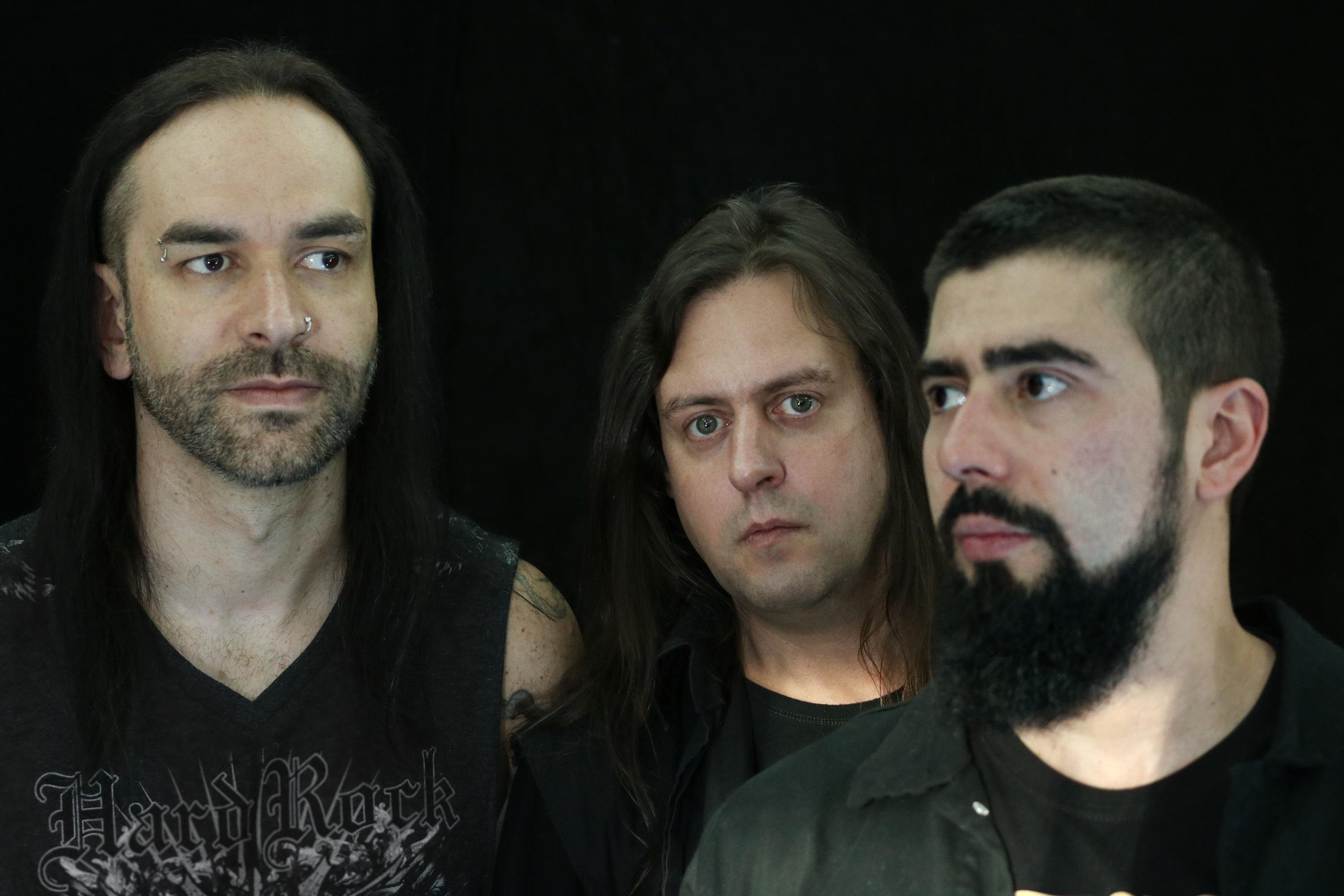 Trio ga&uacute;cho promete um show instrumental coeso e cheio de nuances