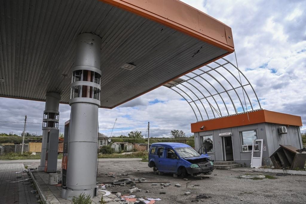Minist&eacute;rio da Defesa do pa&iacute;s confirmou que se retirou das cidades de Izium e Balaklia e optou por se reagrupar em Donetsk