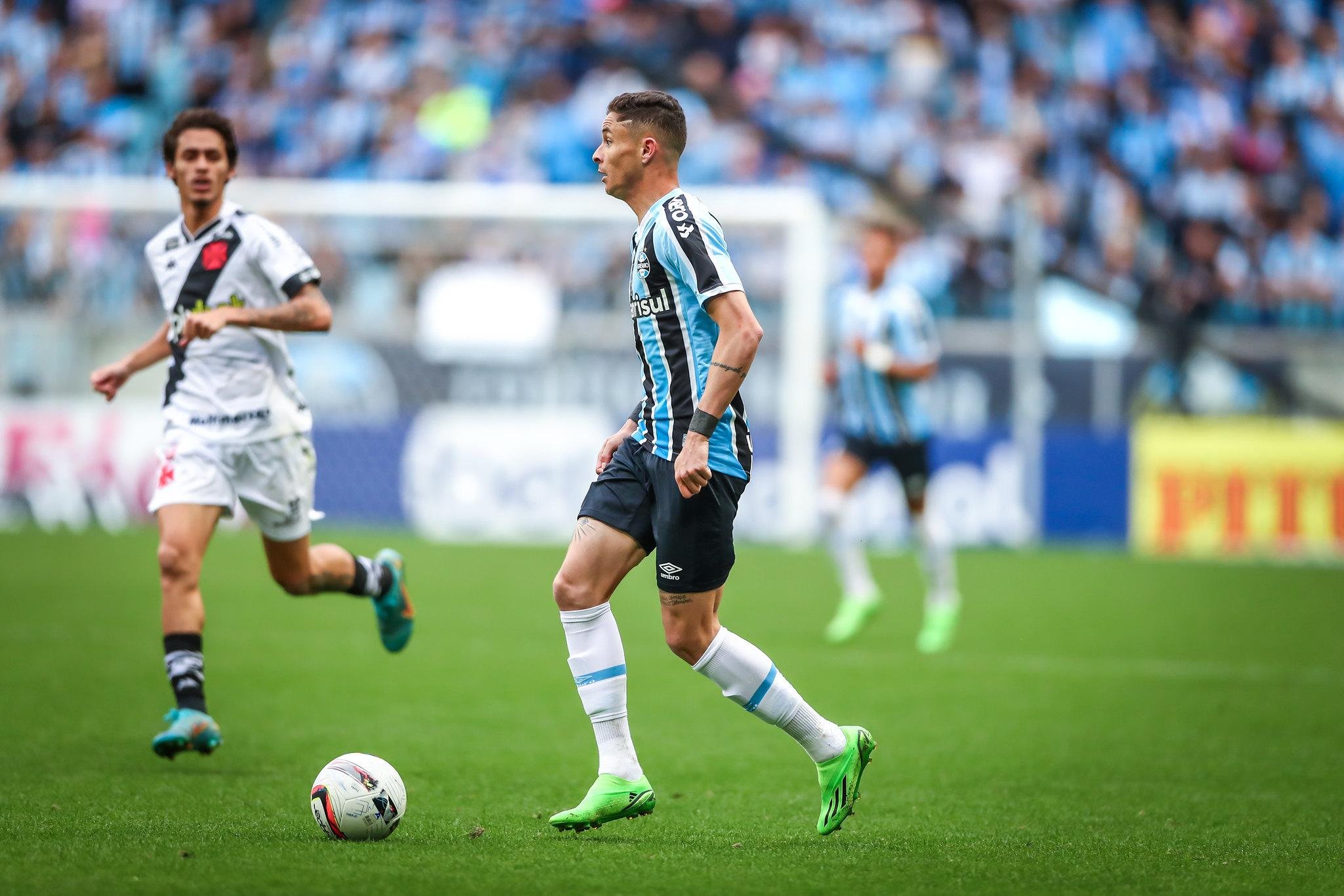 Diogo Barbosa foi titular contra o Vasco