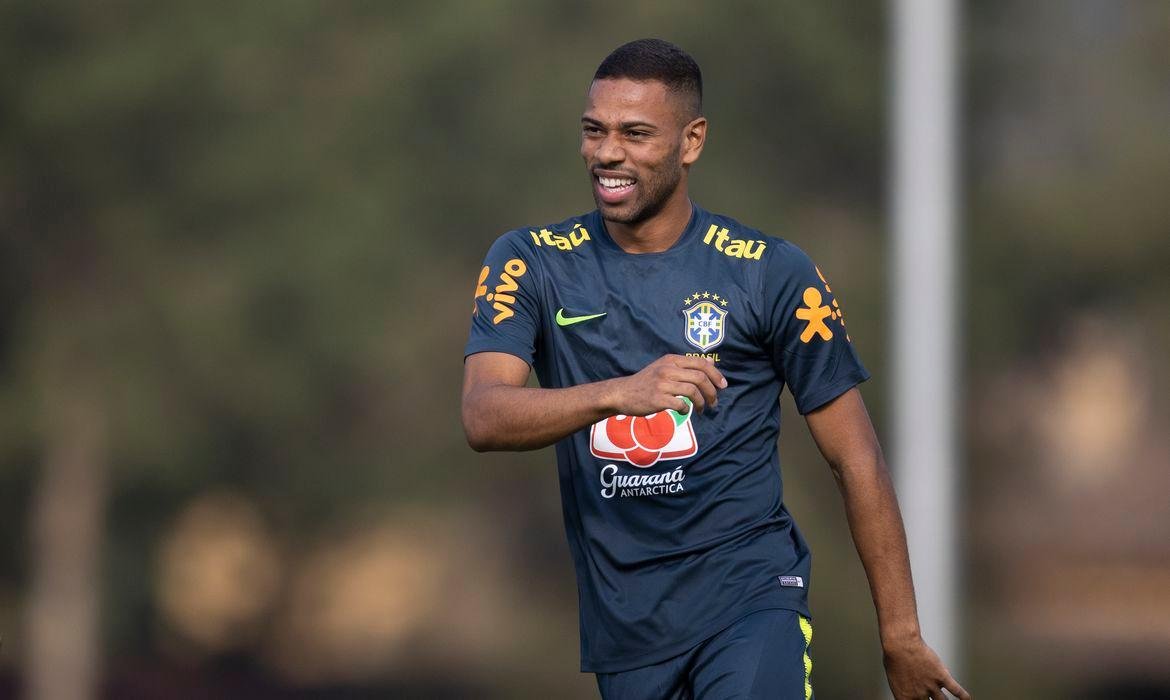 Renan Lodi vai estar &agrave; disposi&ccedil;&atilde;o para os jogos contra Gana e Tun&iacute;sia