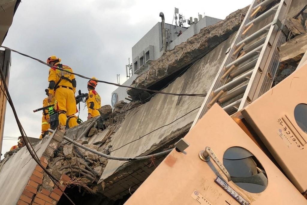 Pr&eacute;dio desabou ap&oacute;s terremoto no munic&iacute;pio de Yuli, no Taiwan