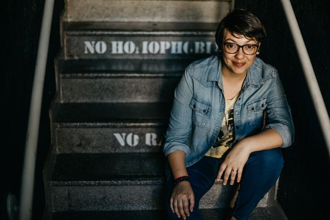 Natalia Borges Polesso concorre com "A Extin&ccedil;&atilde;o das Abelhas'"