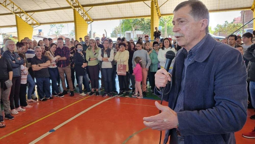 No s&aacute;bado, em reuni&atilde;o com os moradores do loteamento, a SMU forneceu orienta&ccedil;&otilde;es para organizar o cadastramento