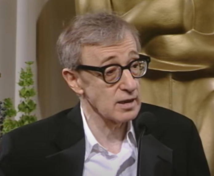 Segundo a assessoria do cineasta, ele n&atilde;o tem inten&ccedil;&atilde;o de se aposentar e est&aacute; muito animado por estar em Paris gravando seu novo filme, que ser&aacute; o 50&ordm;