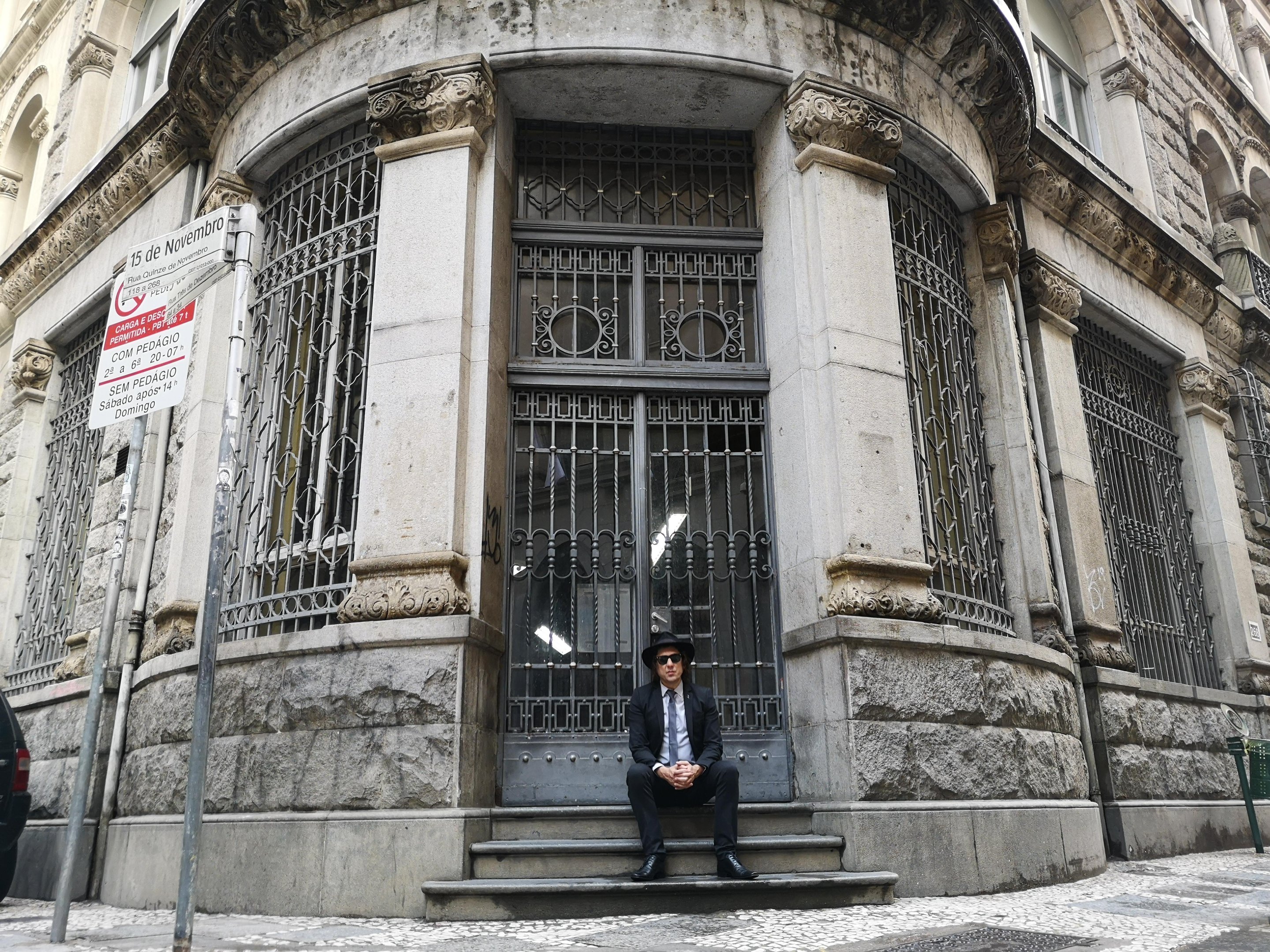 O cantor, compositor e guitarrista &eacute; apaixonado pelo formato vinil