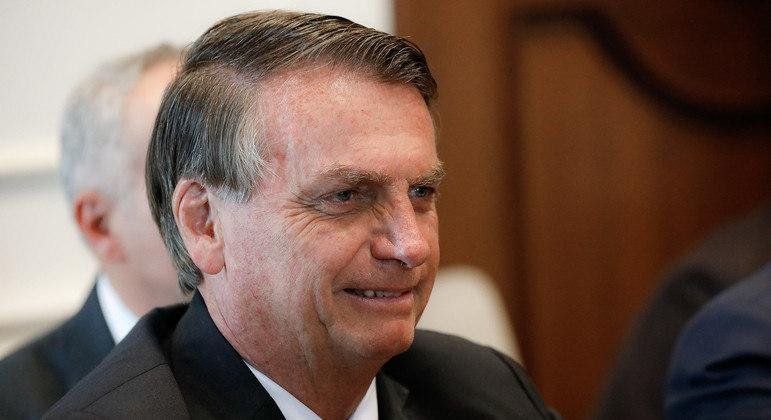Presidente diz que medida pode facilitar gera&ccedil;&atilde;o de empregos e estimular a economia e que vai conversar com o ministro Guedes