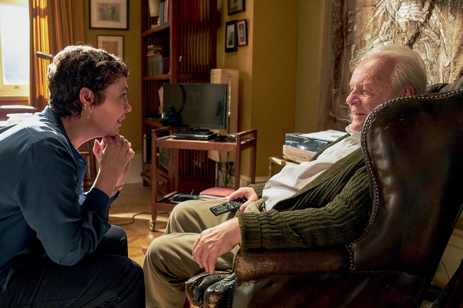 Anthony Hopkins ganhou o Oscar por sua atua&ccedil;&atilde;o em "Meu Pai", ao lado de Olivia Colman