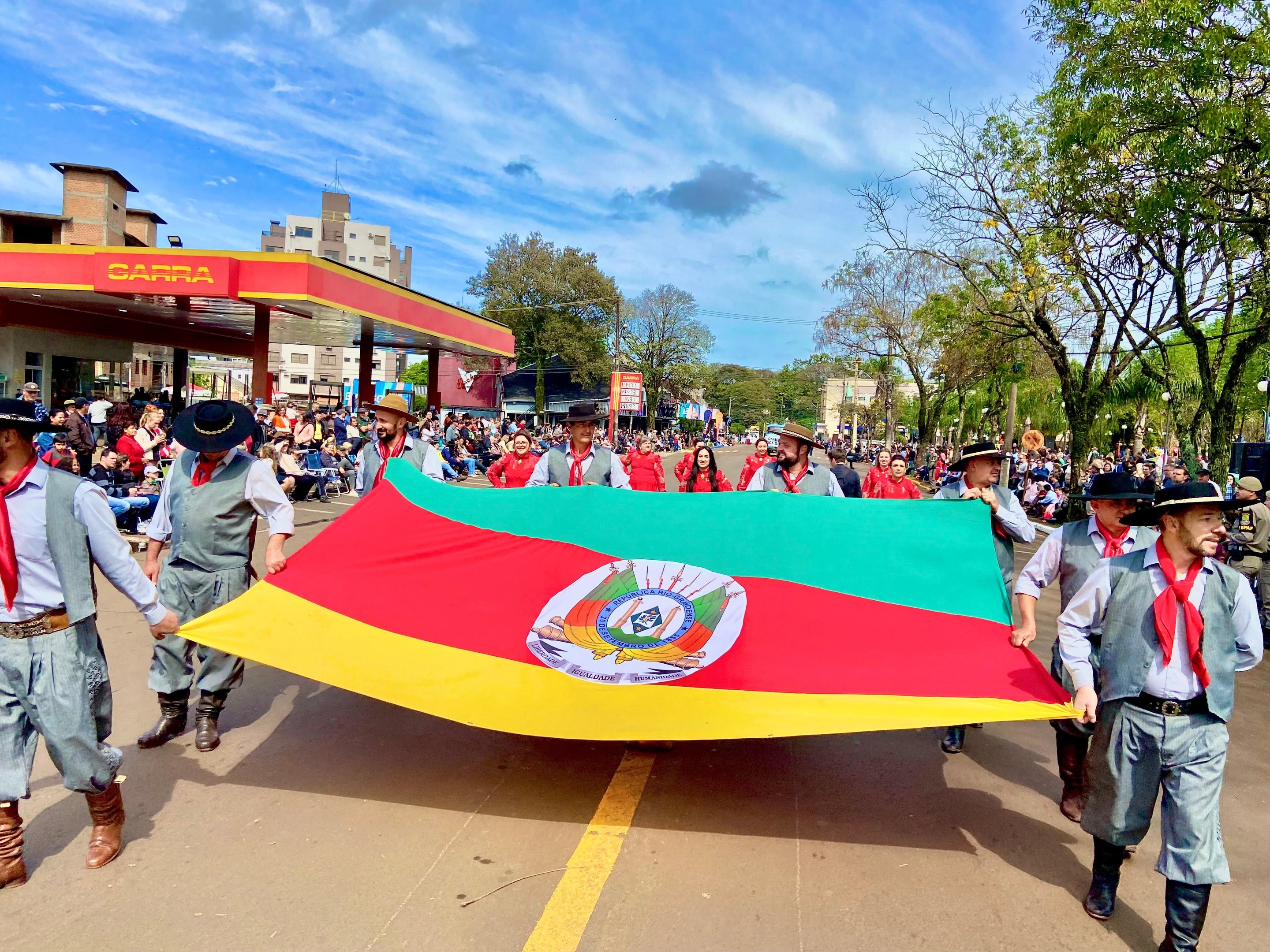 Dia lindo e simb&oacute;lico que representou todo o tradicionalismo e valoriza&ccedil;&atilde;o da cultura ga&uacute;cha