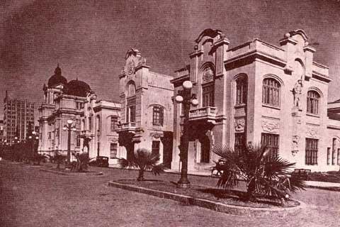 As obras do edif&iacute;cio da Alf&acirc;ndega iniciaram em 1911.