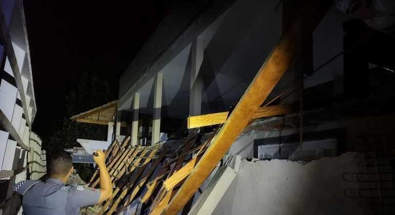 Varanda desabou na regi&atilde;o metropolitana de S&atilde;o Paulo e deixou 11 feridos