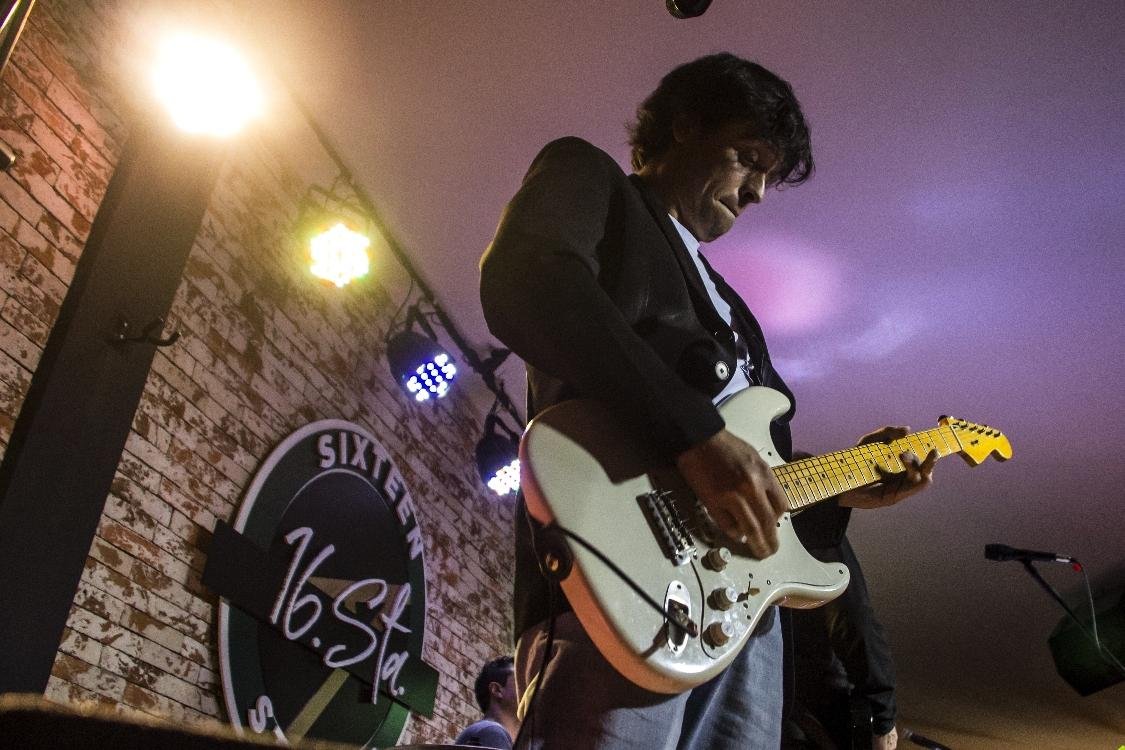 A Workstation, banda oficial da casa, e outros grupos fazem apresenta&ccedil;&otilde;es no espa&ccedil;o
