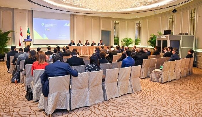 Semin&aacute;rio tamb&eacute;m fez parte da programa&ccedil;&atilde;o em Singapura