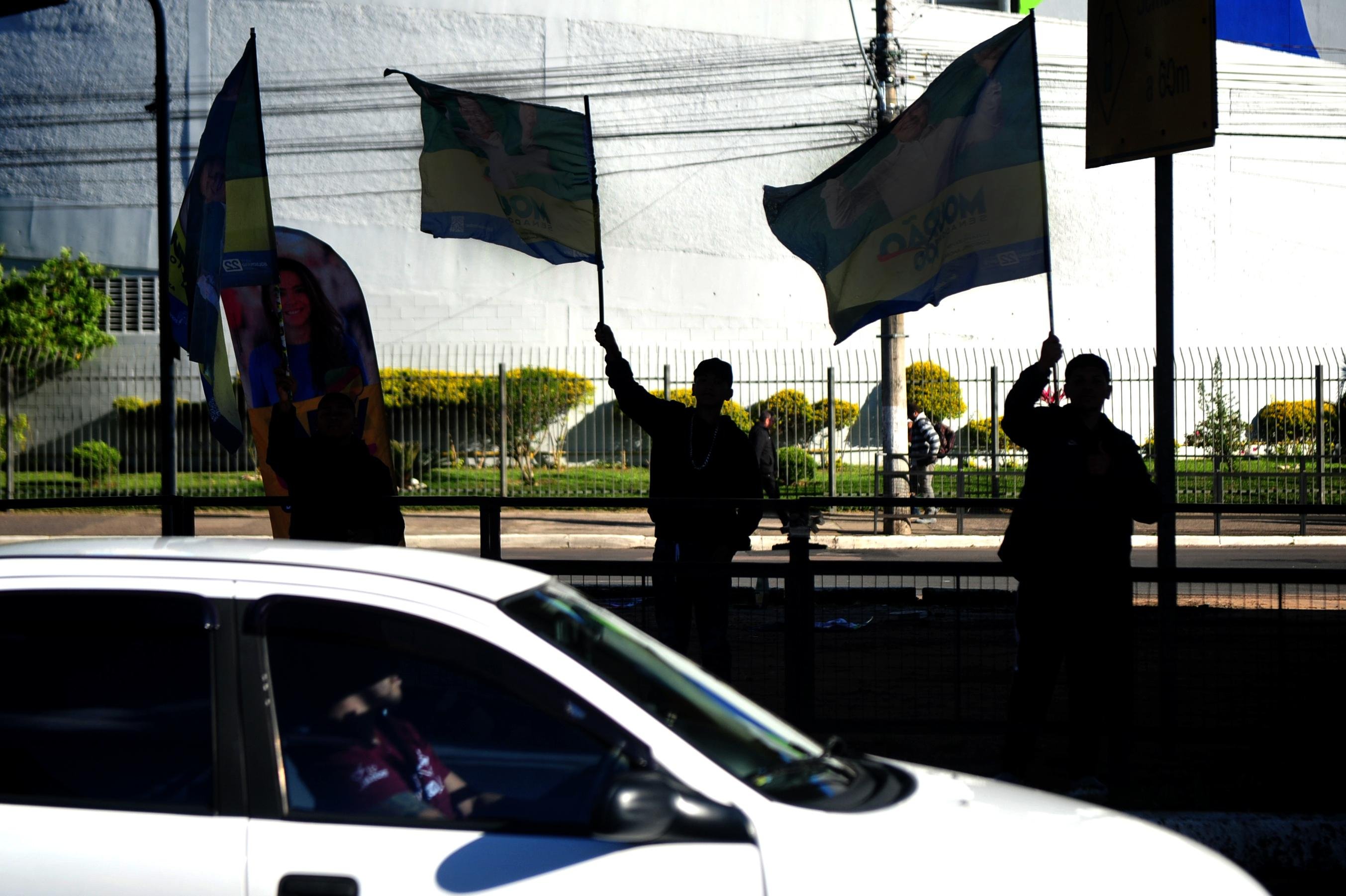 Campanha eleitoral na rua h&aacute; poucos dias do pleito