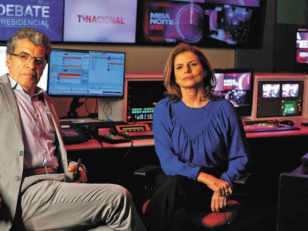 Atores Paulo Betti e Debora Bloch interpretam jornalistas em 'O Debate'