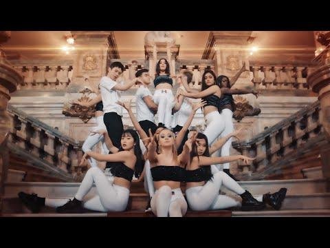 O Now United lan&ccedil;ou mais de 50 clipes musicais que tiveram mais de 3 bilh&otilde;es de views