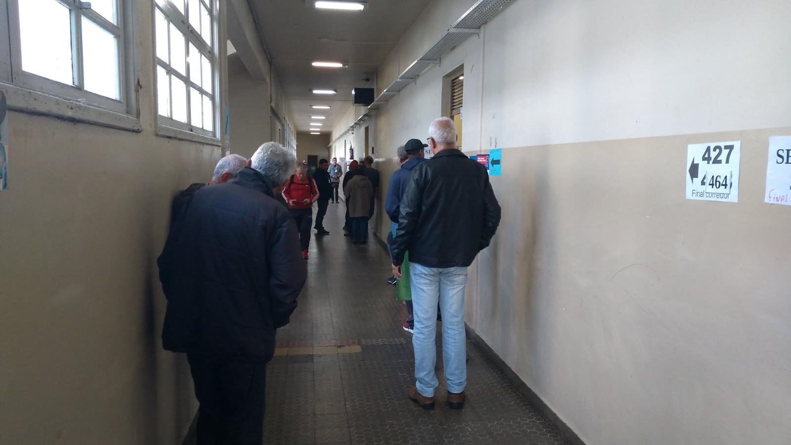 Pequenas filas s&atilde;o registradas em Caxias do Sul