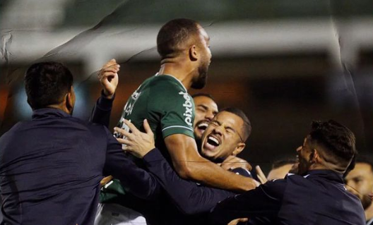 Guarani vence o Londrina e praticamente sela perman&ecirc;ncia na S&eacute;rie B