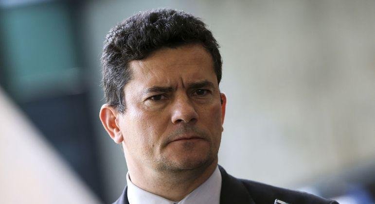Sergio Moro durante conversa com jornalistas antes do per&iacute;odo eleitoral