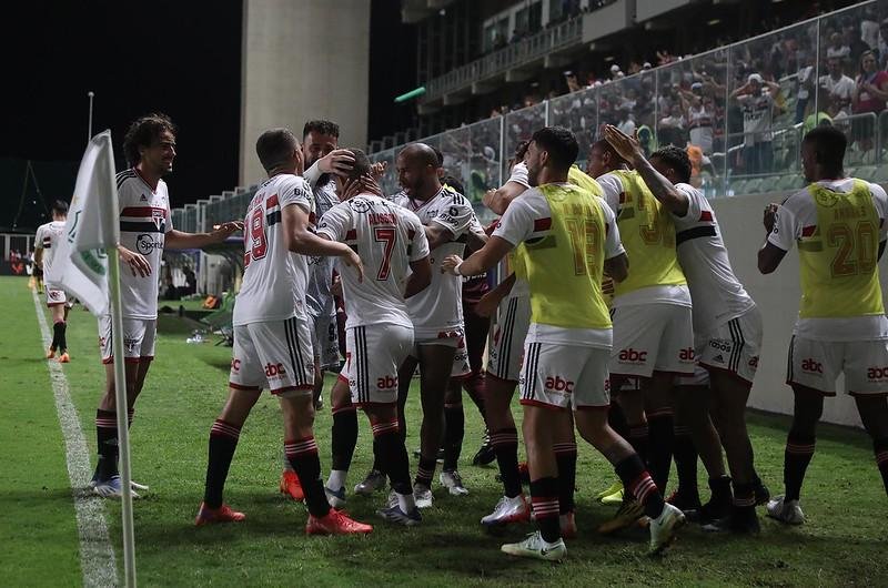 S&atilde;o Paulo venceu o Am&eacute;rica-MG de virada fora de casa