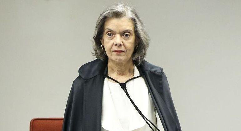 Carmen Lucia decidiu que v&iacute;deos sejam apagados