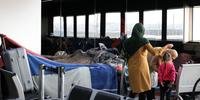 Afegãos desembarcaram no Aeroporto de Guarulhos em busca de uma oportunidade no Brasil