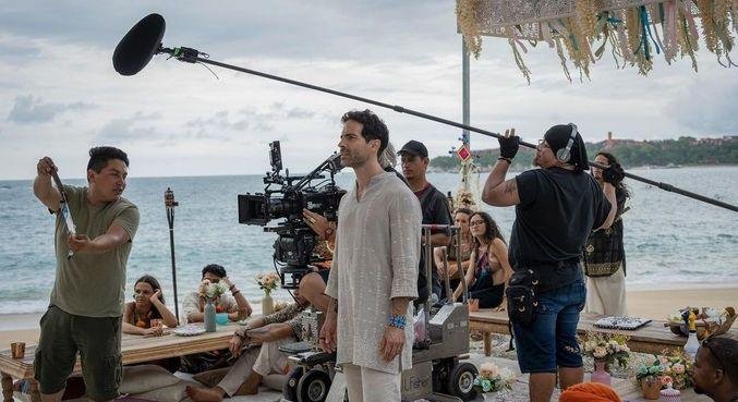 Foto de bastidores de grava&ccedil;&atilde;o foi postada pelo diretor nas redes sociais