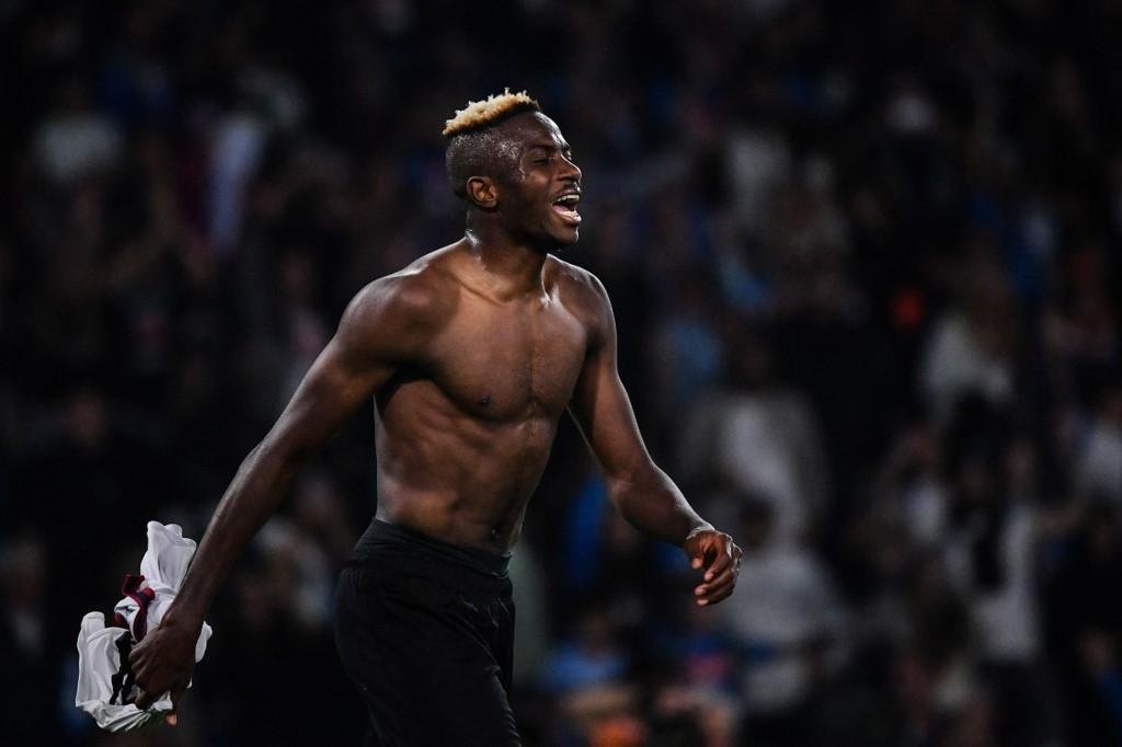 Victor Osimhen marcou o gol da vit&oacute;ria do Napoli neste domingo