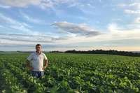 Agricultor de Carazinho, Rogério Pacheco conquistou com o plantio direto produtividades mais altas do que as médias do Rio Grande do Sul na soja e no milho