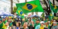 Apoiadores do presidente Jair Bolsonaro (PL) se opõem ao pleito que elegeu Lula e pedem intervenção às Forças Armadas